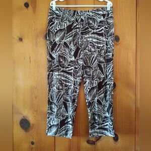 NWOT Susan Graver Floral Print Cropped Pull On Pants